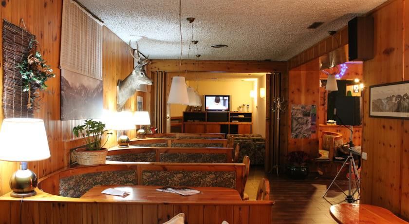 Hotel Nazionale Bormio Exteriör bild