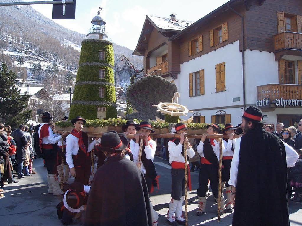 Hotel Nazionale Bormio Exteriör bild