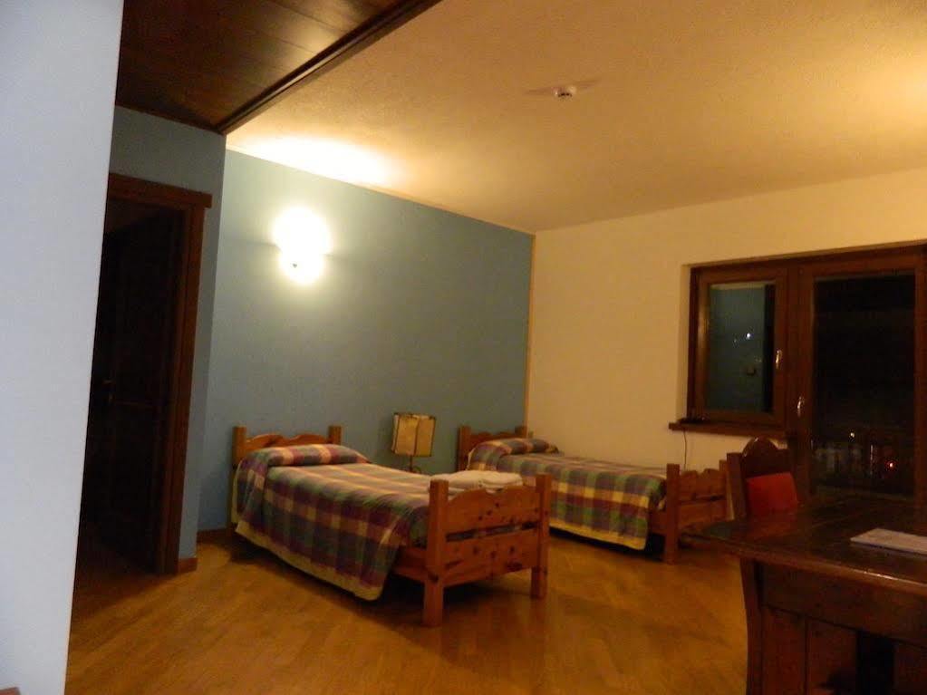 Hotel Nazionale Bormio Exteriör bild